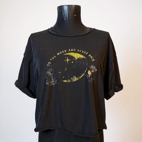Obsessive Love Black Graphic Tee To The Moon And Back - Picture 2 of 14